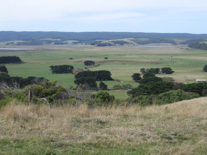 Lavers Hill - Glenaire and beach at Castle Cove: View east towards Lake Hordern and Lake Caven from Great Ocean Road, just north of Castle Cove