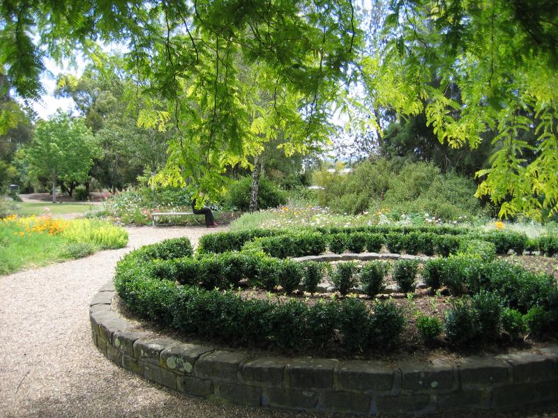 Leongatha - Anderson Street area: Shire of Woorayl Centenary Park, Anderson St
