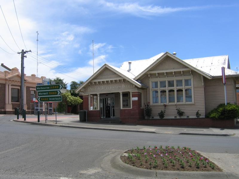 Leongatha - Commercial centre and shops: Post office, corner McCartin St and Michael Pl