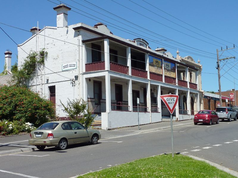 Lilydale - Shops and commercial centre, Main Street: Lilydale Hotel (Duke's Saloon), Main St opposite Castella St