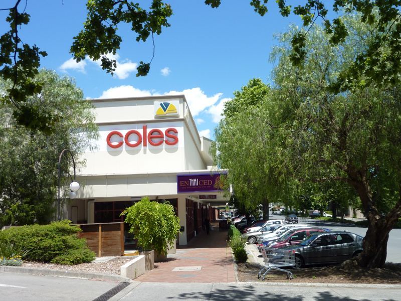 Lilydale - Castella Street: View south along Castella St at Lilydale Village Shopping Centre