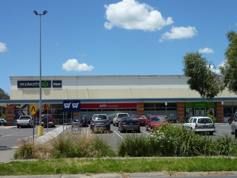 Lilydale - Lilydale Marketplace Shopping Centre, Hutchinson Street: View of shopping centre from Hutchinson St