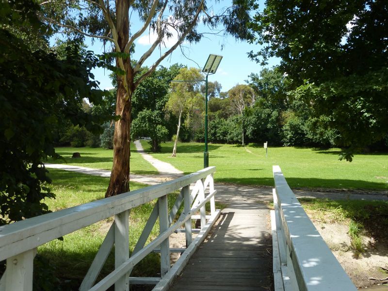 Lilydale - Lilydale Recreation Reserve, off Main Street and Chapel Street: Footbridge across Olinda Creek near Jones St