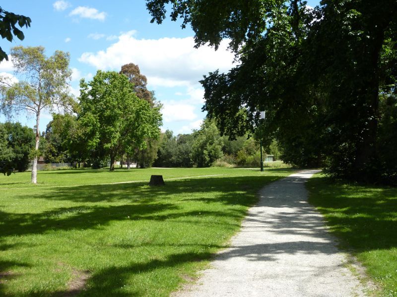 Lilydale - Lilydale Recreation Reserve, off Main Street and Chapel Street: Southerly view through reserve near Jones St