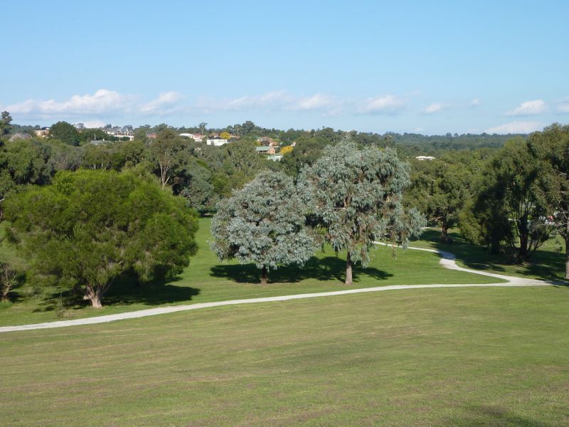 Lilydale - Lillydale Lake Park, Swansea Road: Easterly view at lookout
