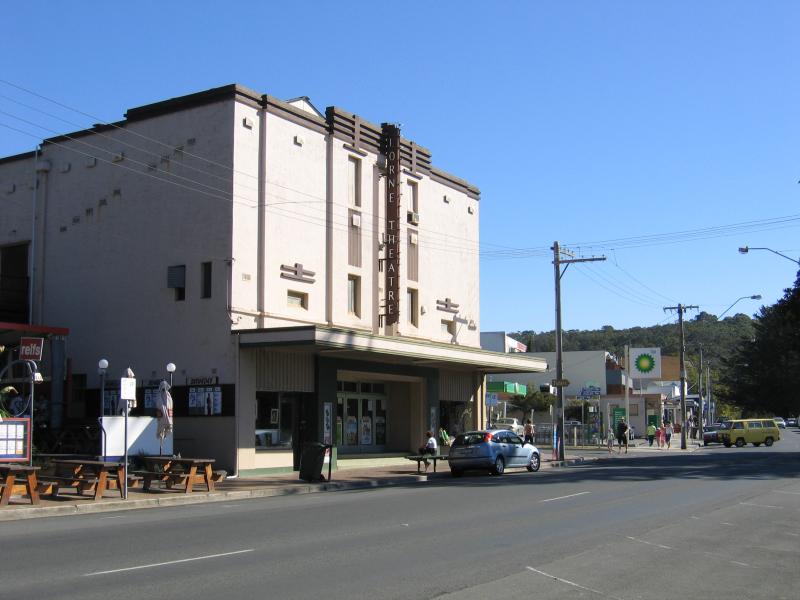 Lorne - Commercial centre and shops, Mountjoy Parade: Lorne Theatre, view north along Mountjoy Pde towards Grove Rd