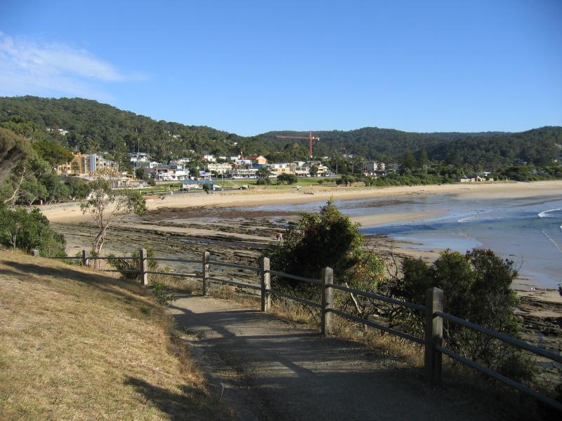 Lorne - Coastal views at southern end of main beach: View north-west along coast from Great Ocean Rd near Albert St