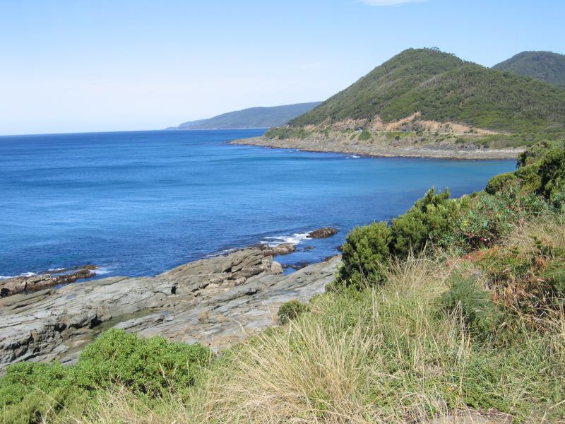 Lorne - Great Ocean Road at various spots between Lorne and Mt Defiance: View south-west along coast