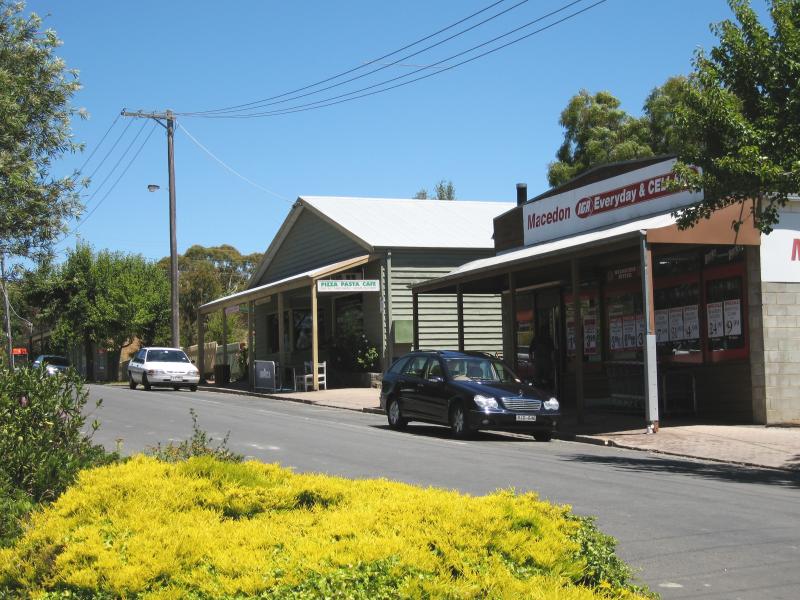 Macedon - Commercial centre and shops, Victoria Street: View west along Victoria St at Margaret St