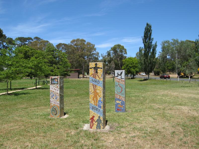 Macedon - Centennial Park, Mount Macedon Road: Mosaic columns