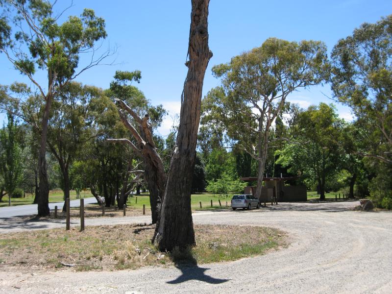 Macedon - Centennial Park, Mount Macedon Road: Car park