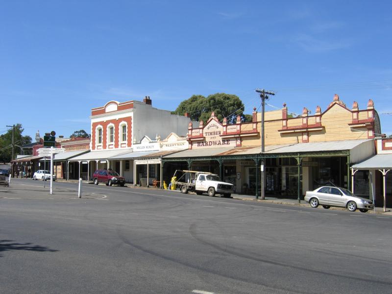 Maldon - Shops and commercial centre, High Street and Main Street: View north along Main St at High St