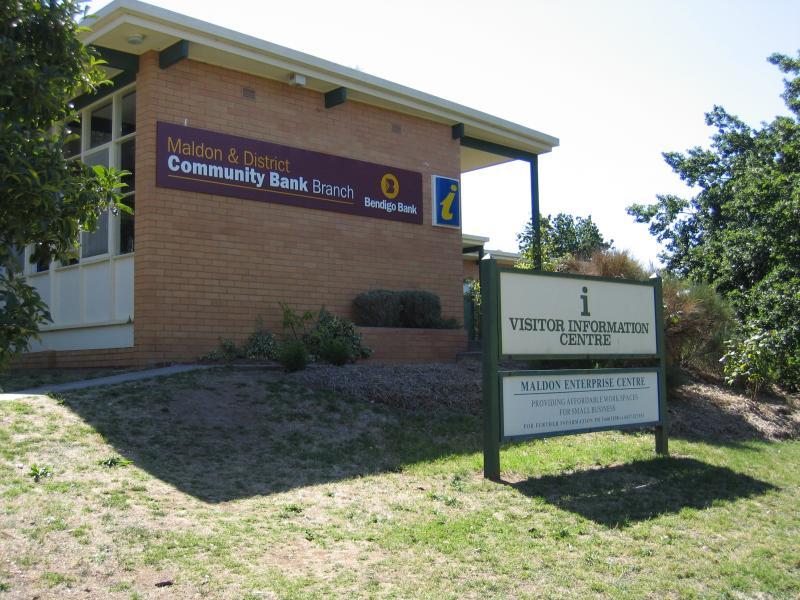 Maldon - Shops and commercial centre, High Street and Main Street: Maldon Visitor Information Centre, High St