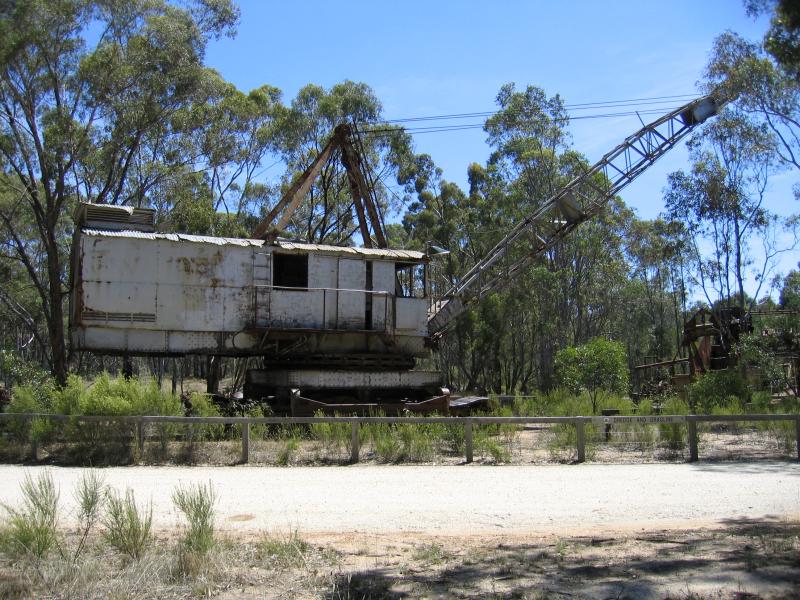Maldon - Historic dredge and dragline, Bendigo-Maldon Road: Excavator