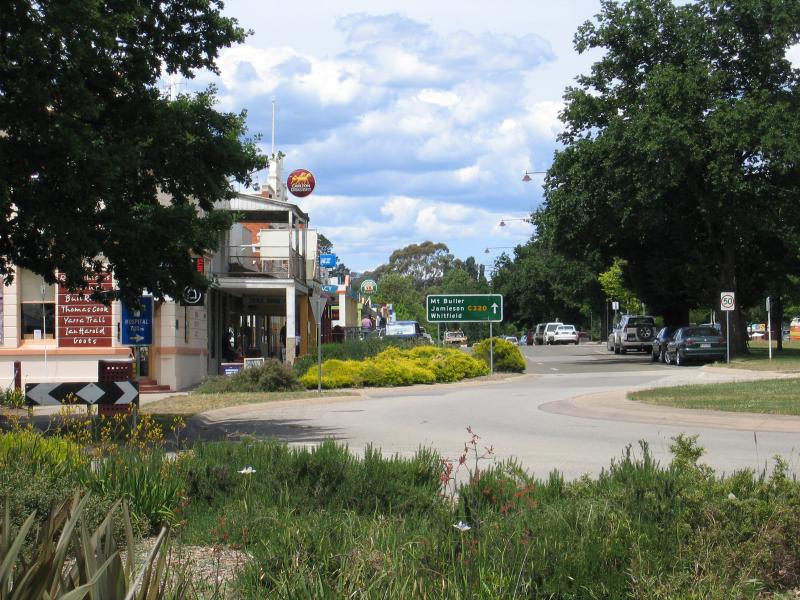 Mansfield - Commercial centre and shops: View east along High St at Highett St