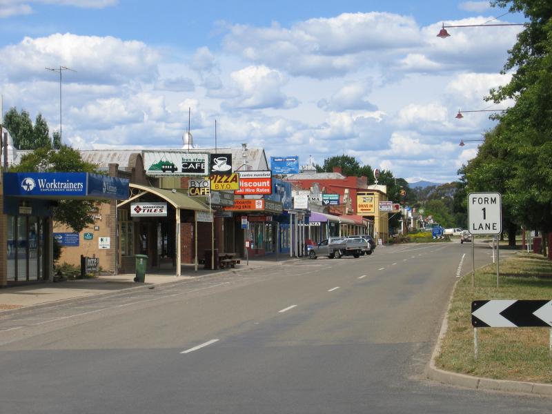 Mansfield photos Travel Victoria & visitor guide