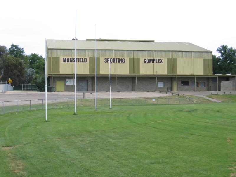 Mansfield - Around the sports ground area, Highett Street: Mansfield Sporting Complex