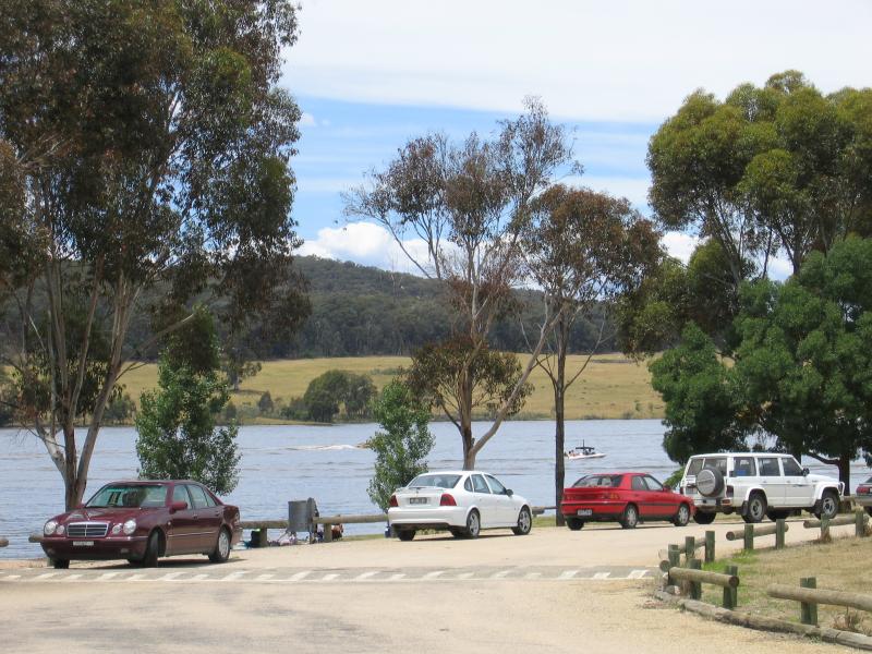 Mansfield - Lake Nillahcootie, Midland Highway, 25 km north of Mansfield - Car park at boat ramp