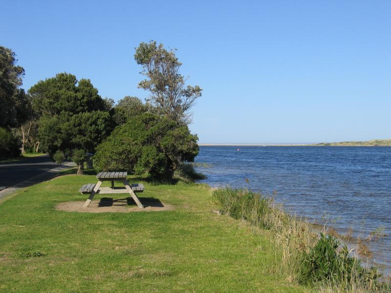 Marlo - Jetty, boat ramp and Foreshore Road: View east along Foreshore Rd and Snowy River, east of jetty