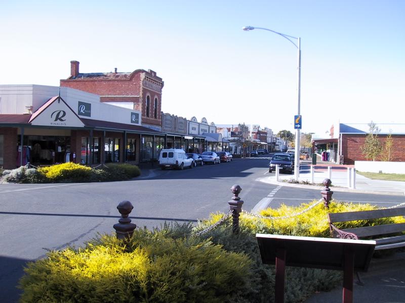 Maryborough - Commercial centre and shops - View south-east along Nolan St at Alma St