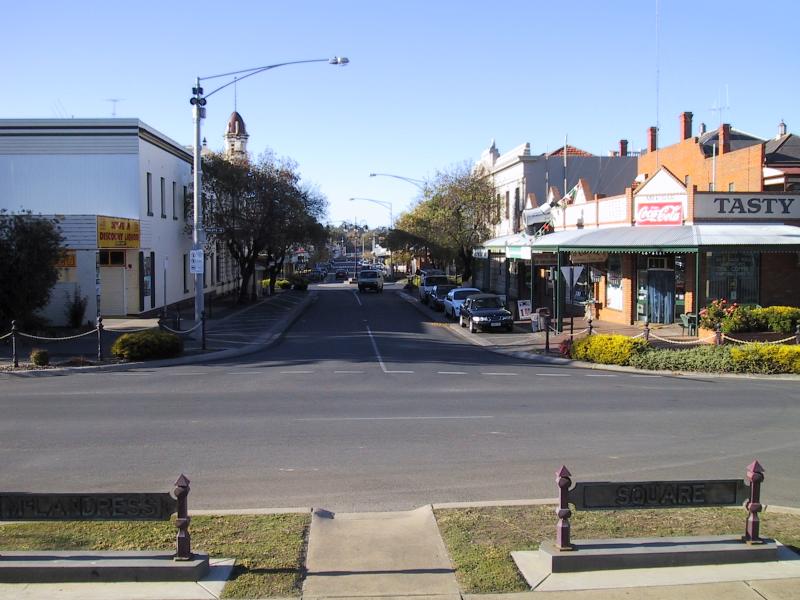 Maryborough - Commercial centre and shops - View south-east along Nolan St at Clarendon St