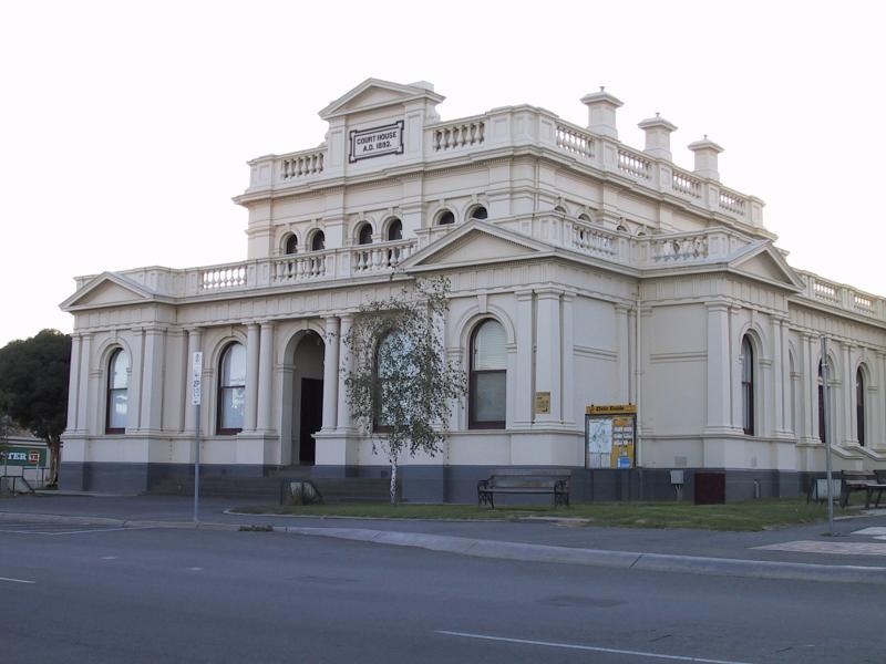 Maryborough - Commercial centre and shops - Court House, Clarendon St