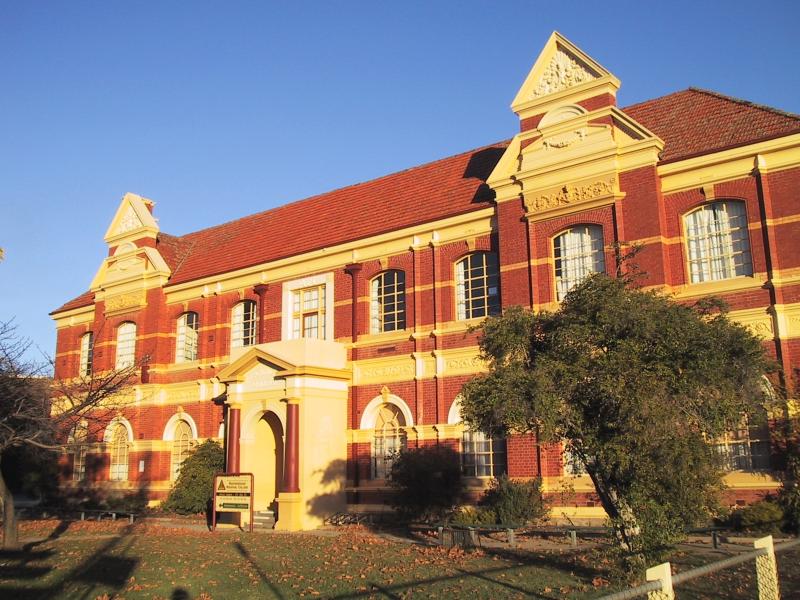 Maryborough - Around town: Maryborough Regional College, corner Burns St and Nolan St