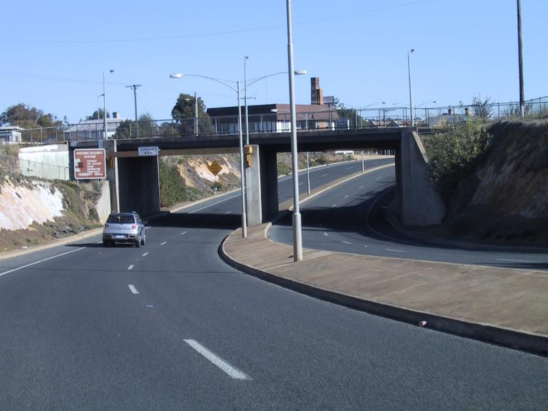 Maryborough - Around town: View west along Sutton Rd towards railway overpass