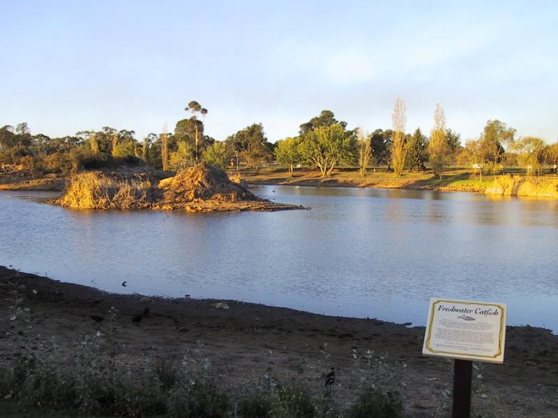 Maryborough - Princes Park, Lake Victoria: View east across Lake Victoria