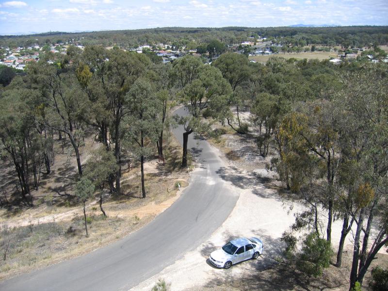 Maryborough - Bristol Hill Reserve: View along Miners Drive from lookout tower