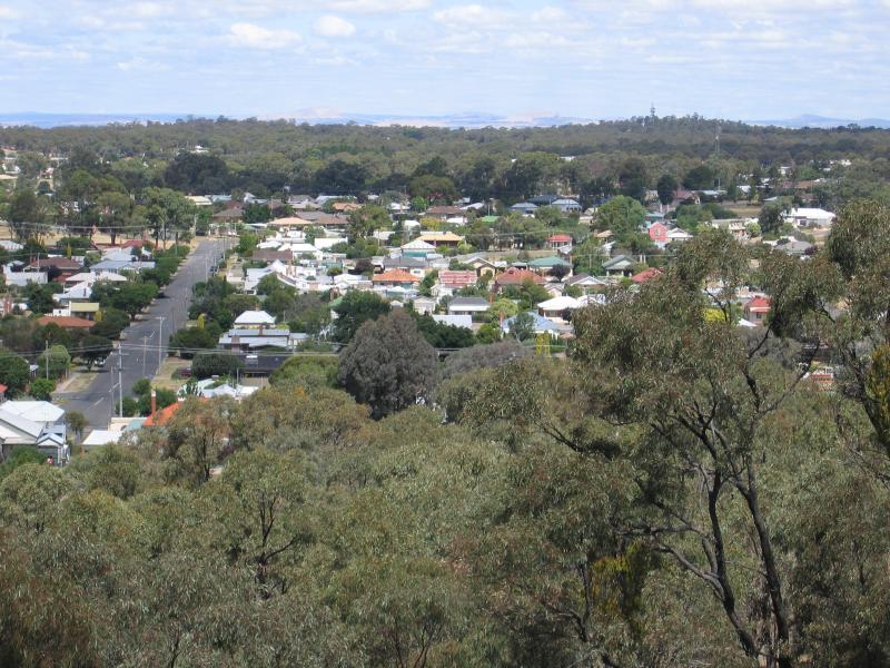 Maryborough - Bristol Hill Reserve: View south-east across town