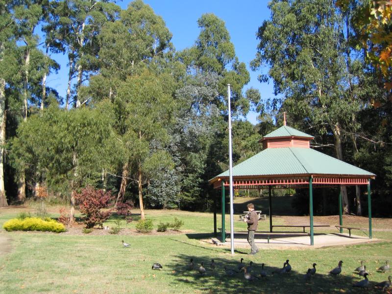 Marysville - (before the fires) Gallipoli Park, Murchison Street: Rotunda
