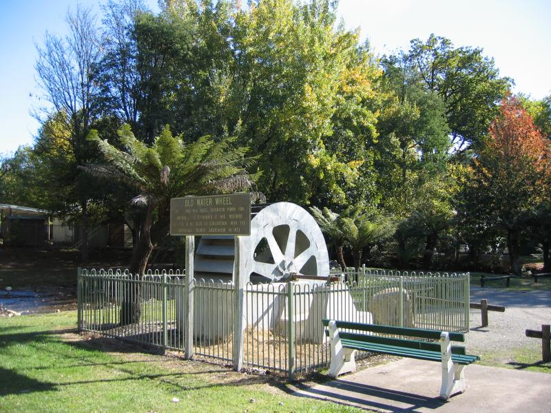 Marysville - (before the fires) Gallipoli Park, Murchison Street: Old water wheel