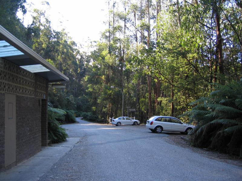 Marysville - (before the fires) Steavenson Falls, Falls Road: Car park