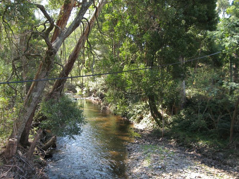 Marysville - Town of Buxton: View north-west along Steavenson River from Maroondah Hwy bridge