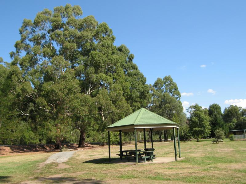 Marysville - Town of Buxton: Rotunda in park beside Steavenson River