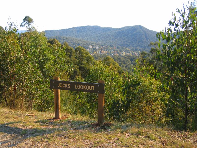 Marysville - Woods Point Road: Jocks lookout