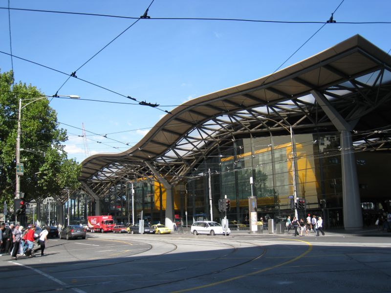 Melbourne CBD - Spencer Street: Southern Cross Station viewed from corner of Spencer St and Bourke St