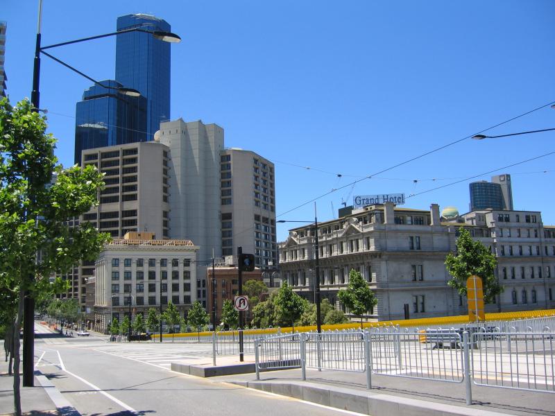 Melbourne CBD - Spencer Street: View east along Collins St towards Spencer St