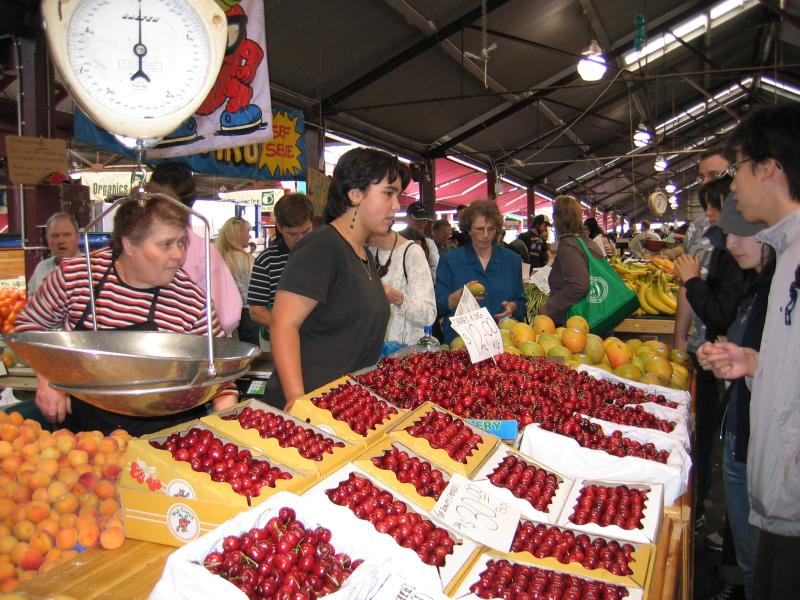 Melbourne CBD - Queen Victoria Market: Fresh fruit