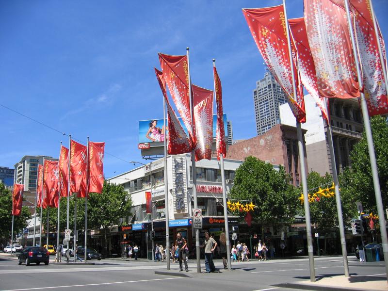Melbourne CBD - Swanston Street: View east along Lonsdale St at Swanston St