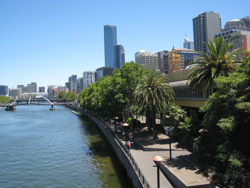 Melbourne CBD - Yarra River at Flinders Walk: View west along Flinders Walk and Yarra River towards Evan Walker Bridge