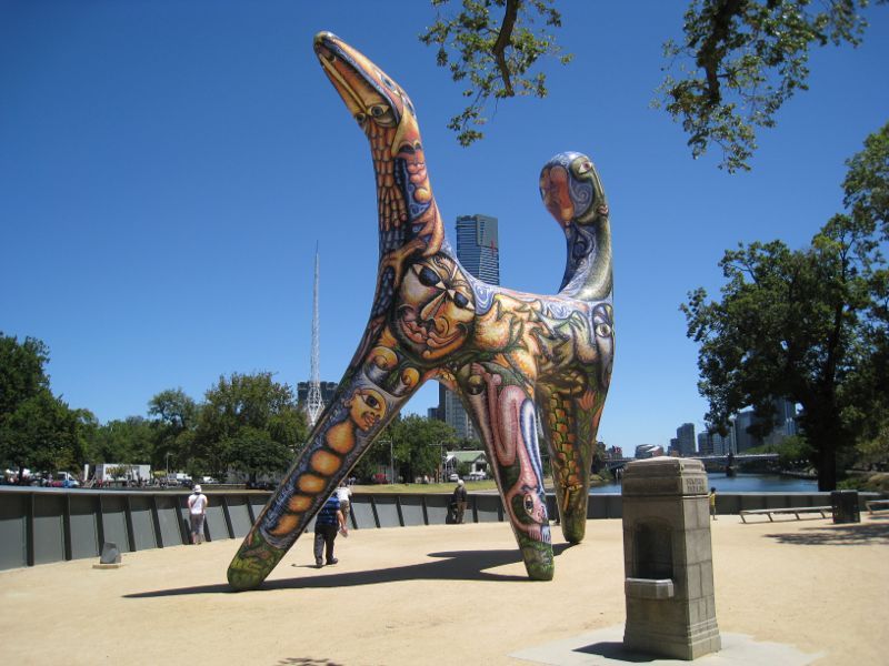 Melbourne CBD - Birrarung Marr and Yarra River: Angel sculpture, sea wall viewing area