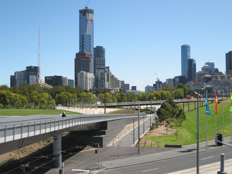 Melbourne CBD - Batman Avenue: View south-west across William Barak Bridge towards Birrarung Marr with Arts Centre in background