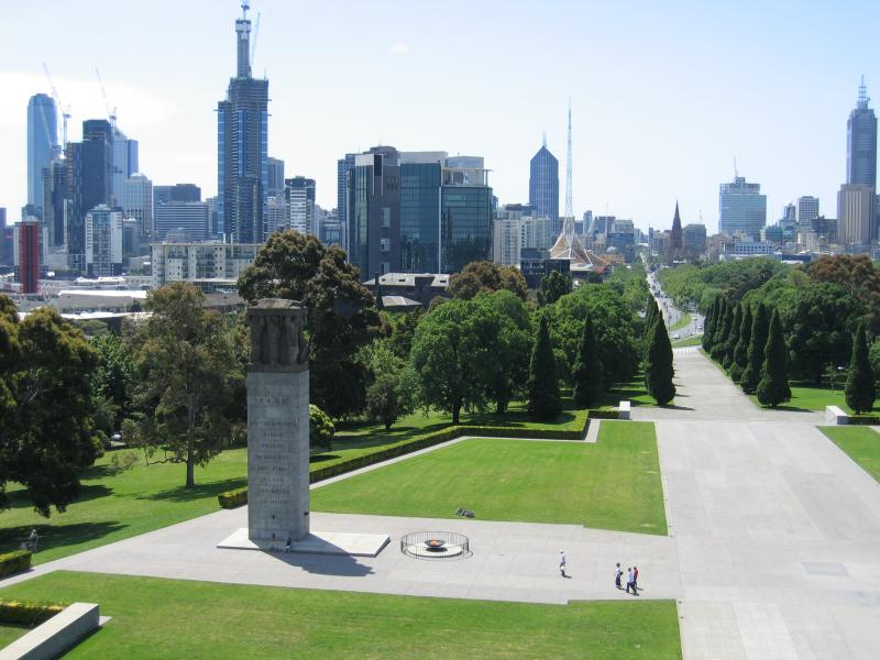 Melbourne CBD - Shrine of Remembrance, St Kilda Road: View from Shrine balcony north towards St Kilda Rd and city skyline