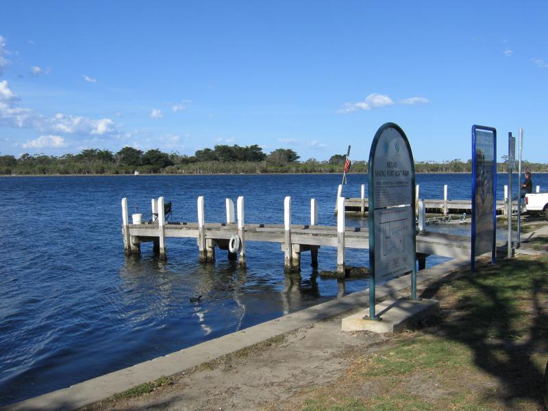 Metung - Shaving Point - Boat ramp on east coast of Shaving Point