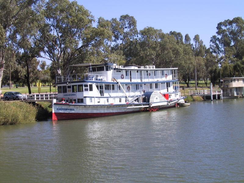 Mildura - Murray River in town: Coonawarra on the Murray River