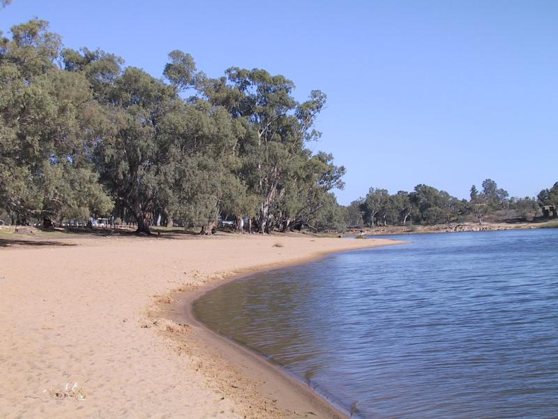 Mildura - Apex Park and Beach: Apex Beach