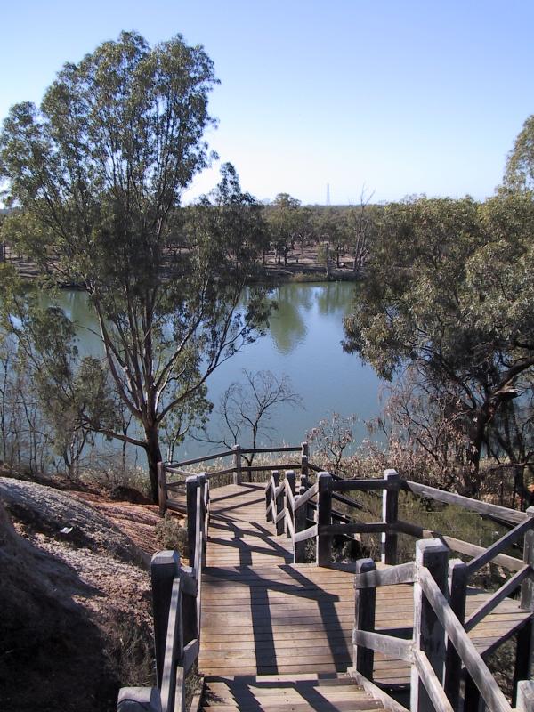 Mildura - Red Cliffs Scenic Reserve: Stairway down to Murray River, Snake Gully Car Park off Woomera Av
