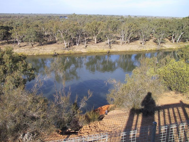 Mildura - Merbein, river lookout off Forbes Drive: Easterly view across Murray River